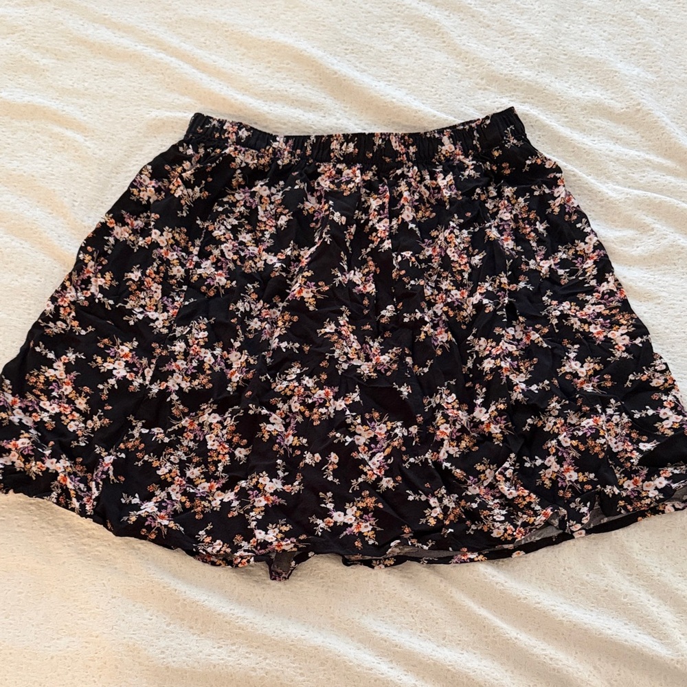 Old Navy Black Floral Circle Skirt